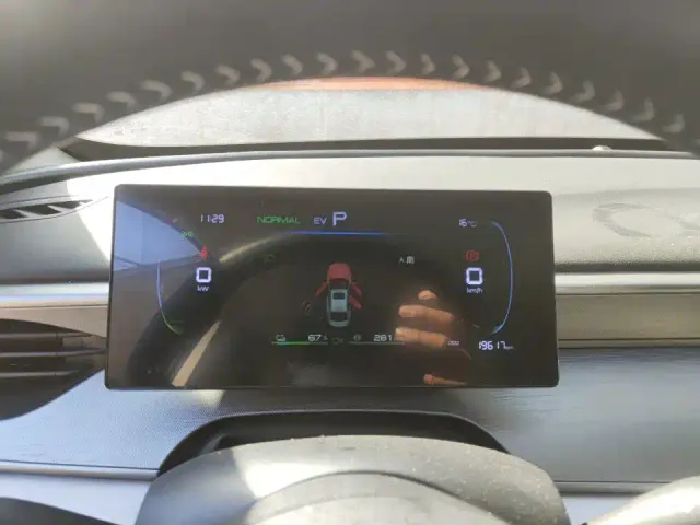 BYD Seal 05 DM-i — Фото автомобиля 7