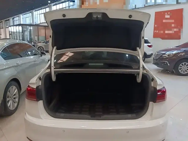 Volkswagen Bora 2021 1.5L Automatic Fashion Smart Edition — Фото автомобиля 18