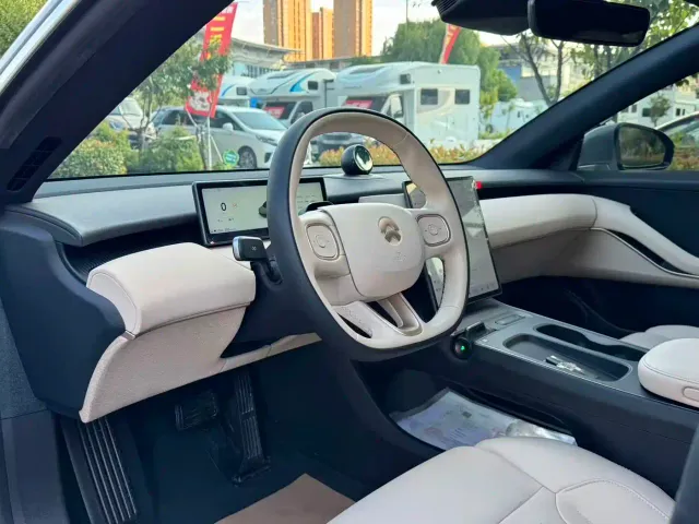 Nio ET5 Touring — Фото автомобиля 12