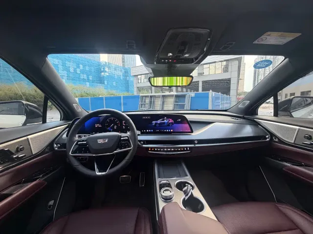Cadillac XT5 — Фото автомобиля 6