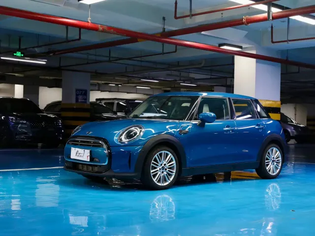 Фотография автомобиля — MINI Hatch