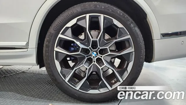 BMW X7 — Фото автомобиля 4