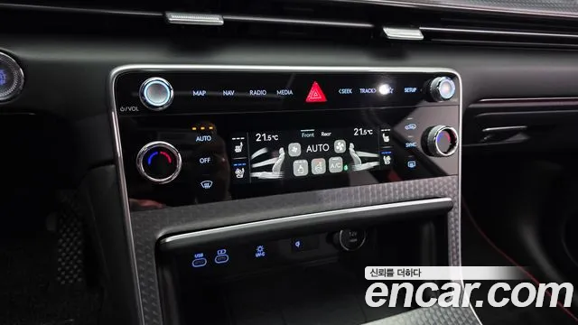 Genesis GV80 — Фото автомобиля 17