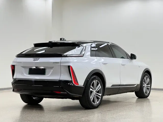 Cadillac Lyriq — Фото автомобиля 6