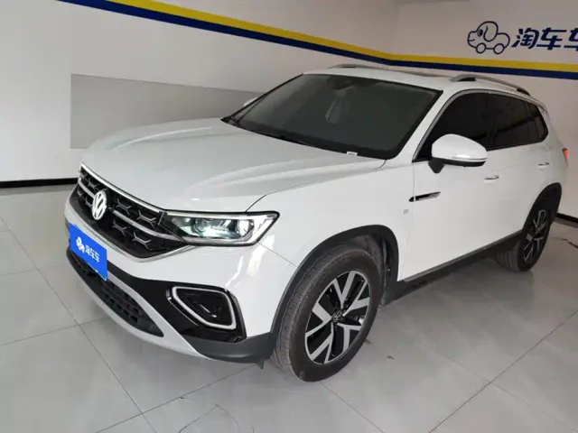Фотография автомобиля — Volkswagen Tayron
