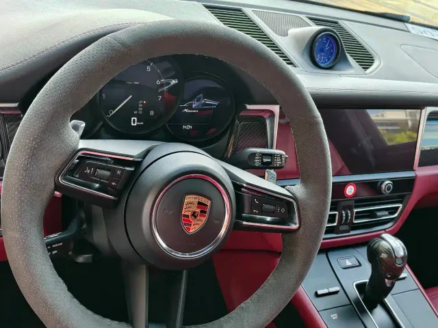 Porsche Macan — Фото автомобиля 5