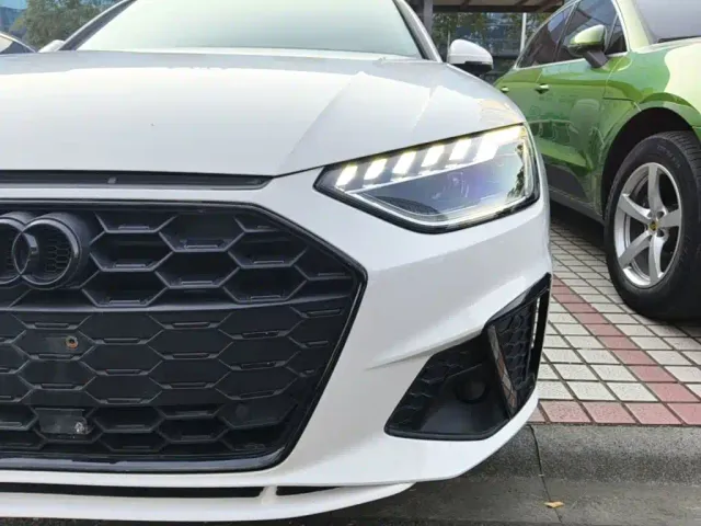 Audi A4L — Фото автомобиля 23