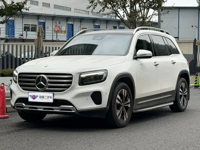 Фотография автомобиля — Mercedes-Benz GLB-Class