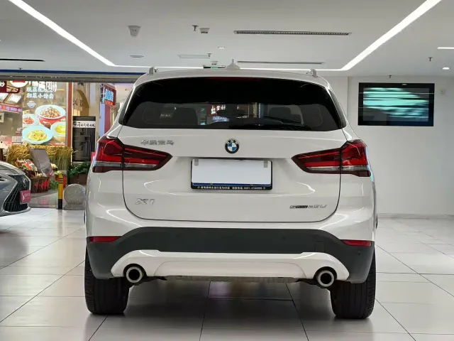 BMW X1 — Фото автомобиля 8