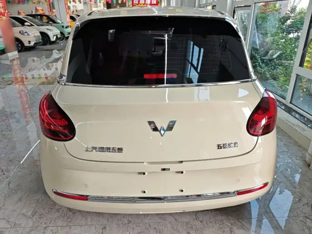 Wuling Bingo — Фото автомобиля 5