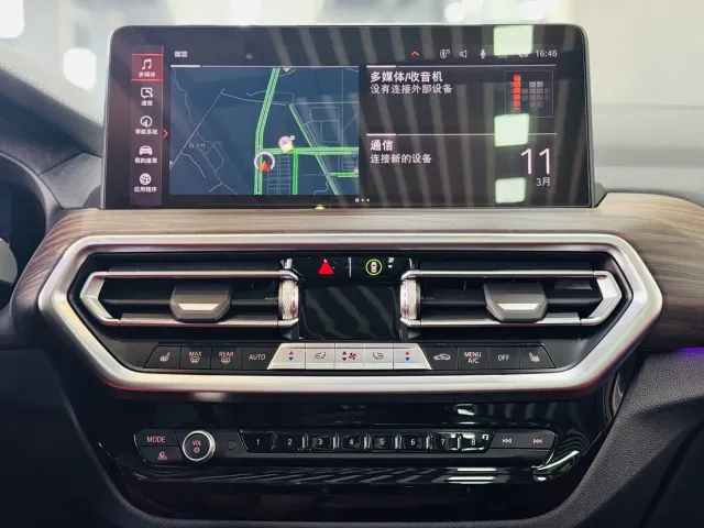 BMW X3 — Фото автомобиля 8