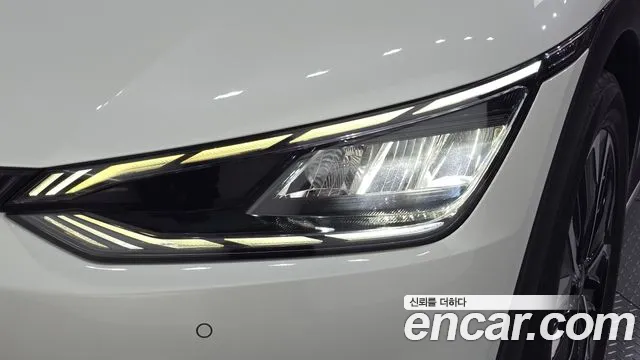 Kia EV6 — Фото автомобиля 6