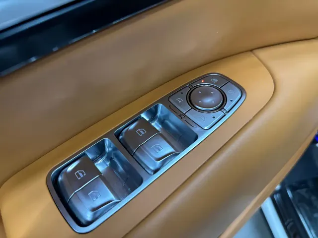Wey Alpine — Фото автомобиля 5