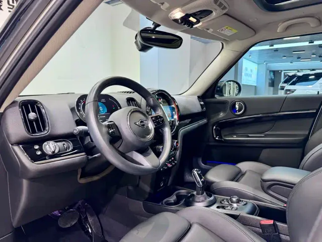 MINI Countryman — Фото автомобиля 23