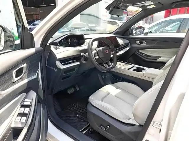Changan Qiyuan Q05 — Фото автомобиля 4