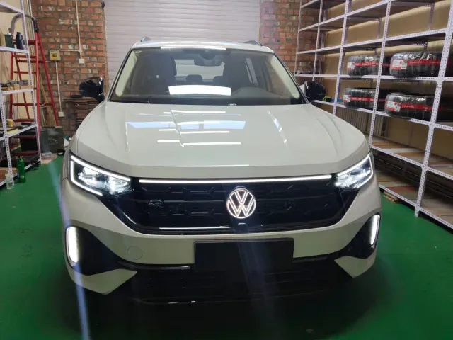 Volkswagen Tayron 2023 380TSI 4WD R-Line High-Performance Edition — Фото автомобиля 2