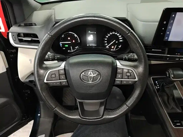 Toyota Granvia — Фото автомобиля 10