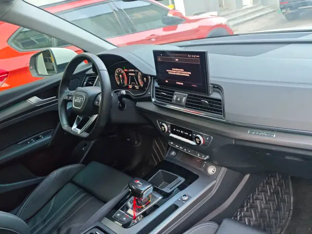 Audi Q5L — Фото автомобиля 7