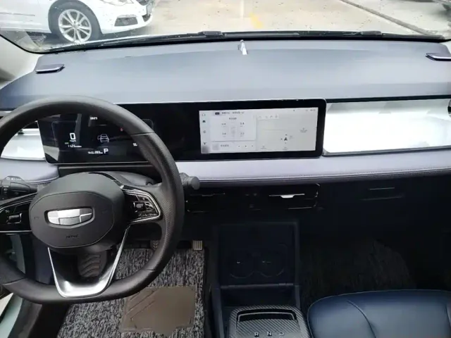 Geely Geometry E Firefly — Фото автомобиля 9