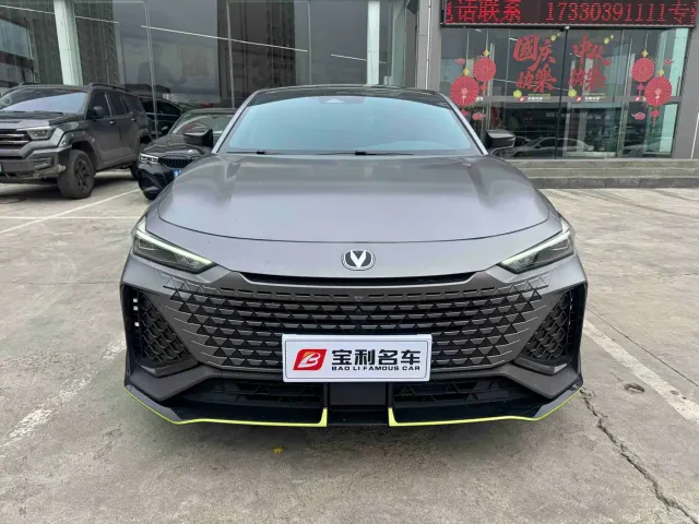 Changan UNI-V — Фото автомобиля 7