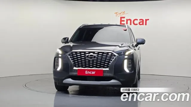 Hyundai Palisade Palisade Дизель 2.2 2WD — Фото автомобиля 3