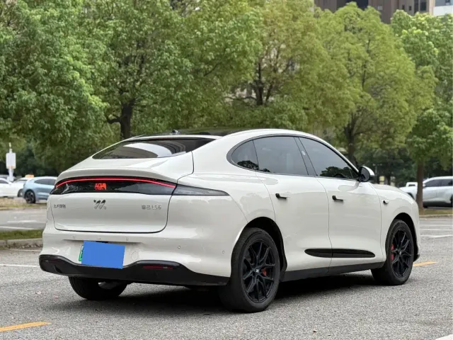 IM Motors LS6 — Фото автомобиля 4
