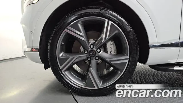 Genesis GV80 2.5T Бензин 2WD — Фото автомобиля 5