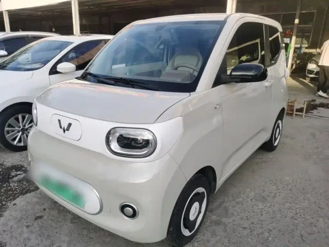Фотография автомобиля — Wuling Hongguang Mini EV