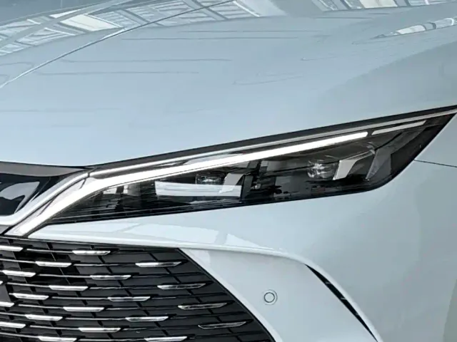 BYD Qin L — Фото автомобиля 5