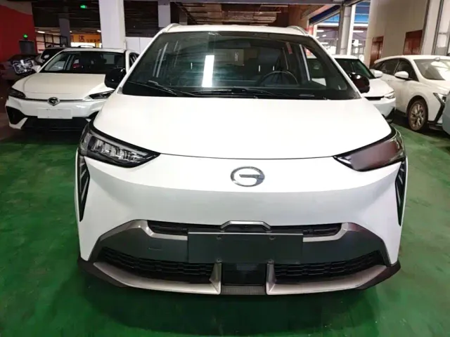 GAC Aion Y — Фото автомобиля 2