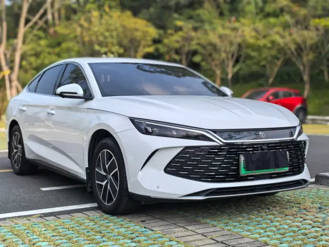 BYD Qin L — Фото автомобиля 3