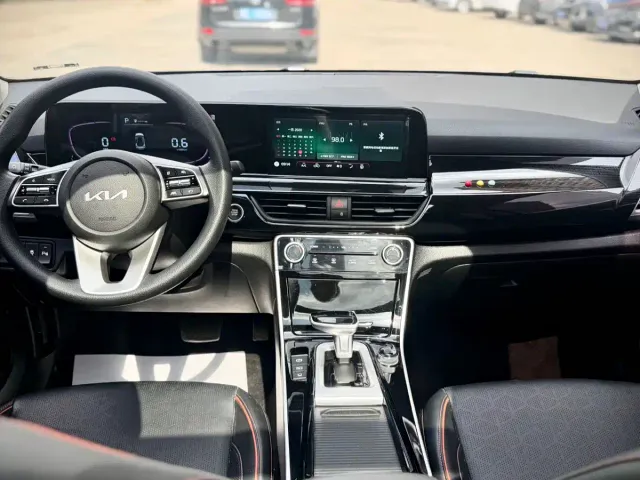 Kia Seltos — Фото автомобиля 19