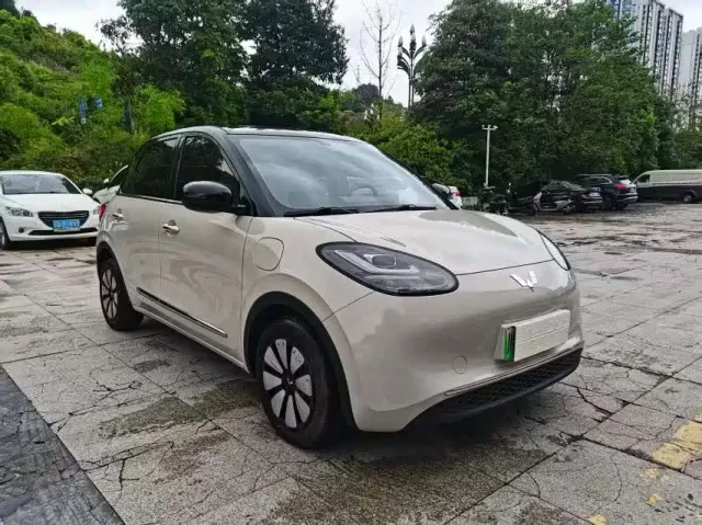 Wuling Bingo — Фото автомобиля 3