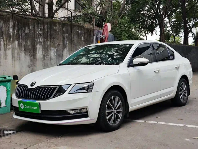 Фотография автомобиля — Skoda Octavia