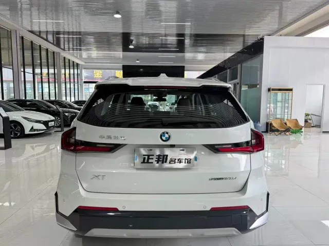 BMW X1 — Фото автомобиля 4