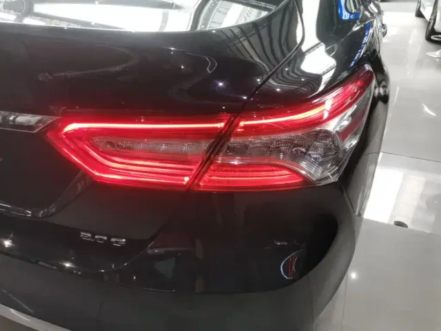 Toyota Camry — Фото автомобиля 7