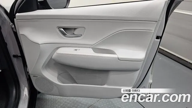Hyundai Kona — Фото автомобиля 13