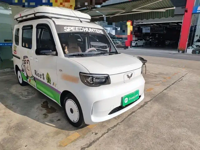 Wuling Zhiguang NEV — Фото автомобиля 3