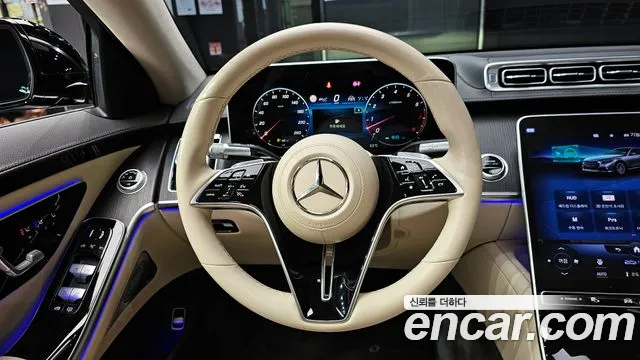 Mercedes-Benz S-Class — Фото автомобиля 13