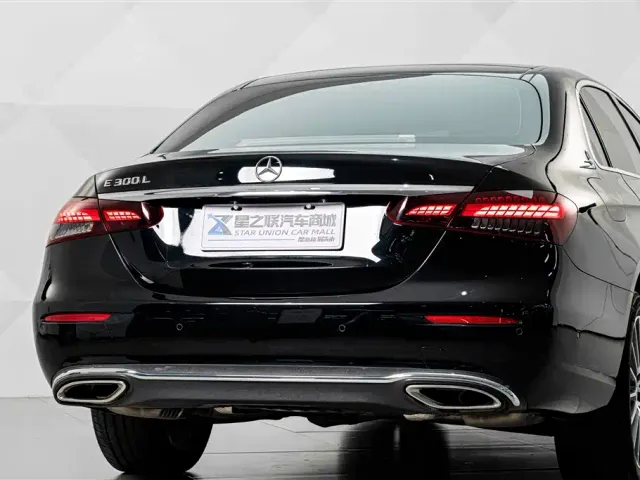 Mercedes-Benz E-Class — Фото автомобиля 7