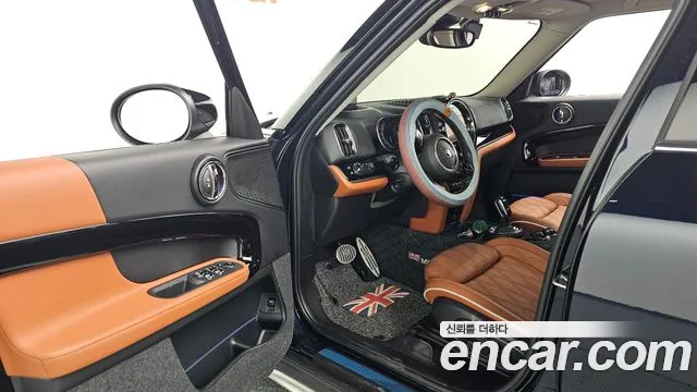 MINI Countryman — Фото автомобиля 15