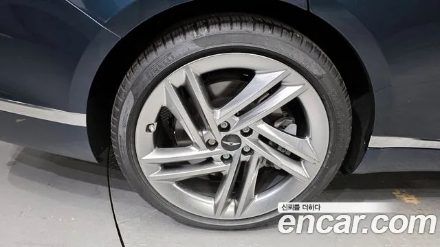 Genesis G80 Бензин 2.5 турбо AWD — Фото автомобиля 5