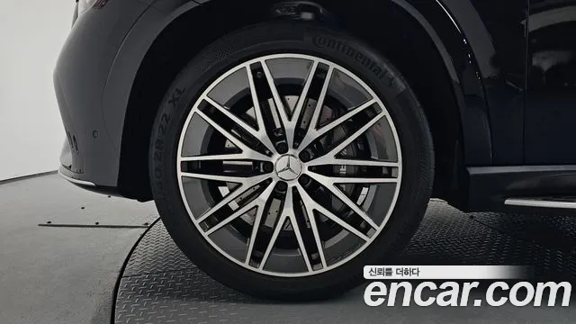 Mercedes-Benz GLE-Class — Фото автомобиля 4