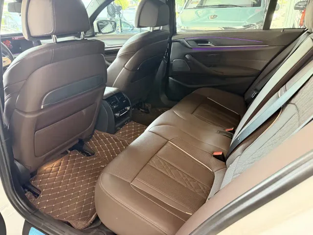 BMW 5 Series — Фото автомобиля 6