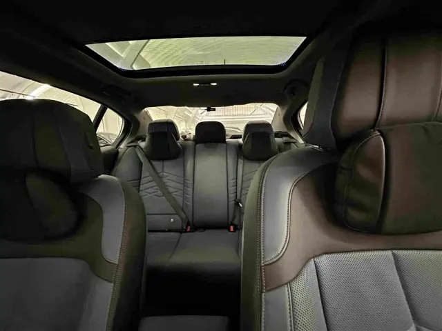 BMW 5 Series — Фото автомобиля 19