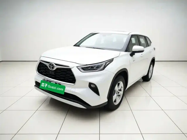 Фотография автомобиля — Toyota Highlander