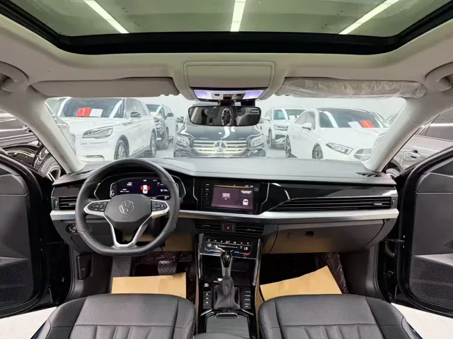 Volkswagen Passat — Фото автомобиля 9