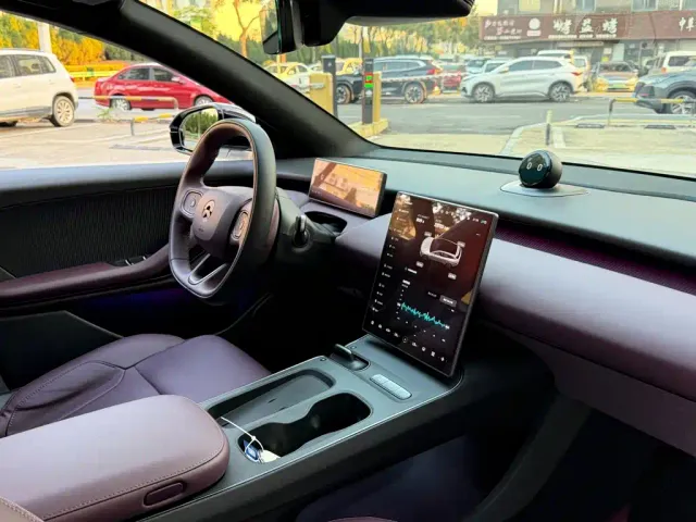 Nio ET5 Touring — Фото автомобиля 16