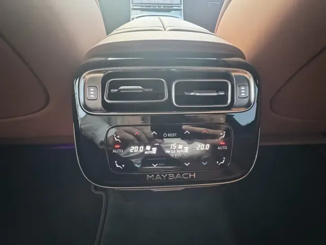 Mercedes-Benz Maybach S-Class — Фото автомобиля 15