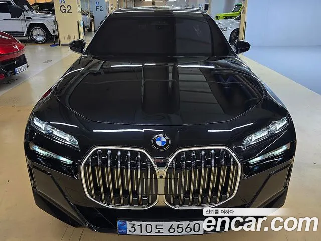 BMW 7-Series 7 серия (G70) 740i xDrive M Sport Limited — Фото автомобиля 5